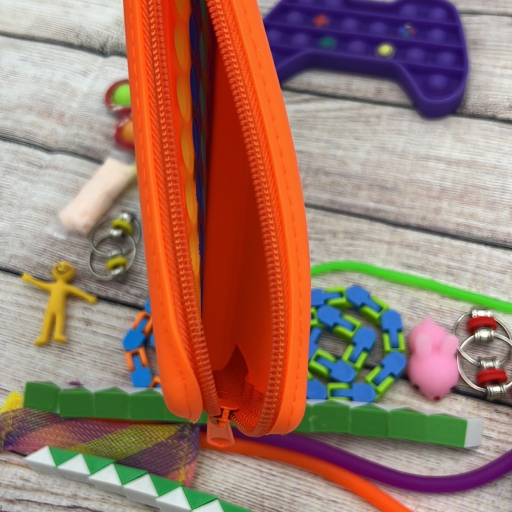 Vibrant Colored Fidget Bundle with Pencil Pouch 24 pieces - Picture 10 of 10